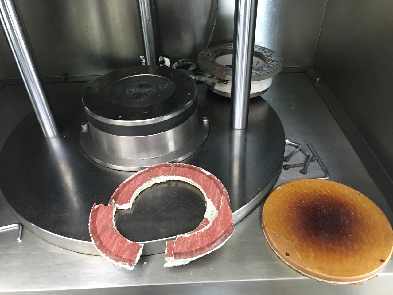 2.งานซ่อมเครื่องทดสอบ